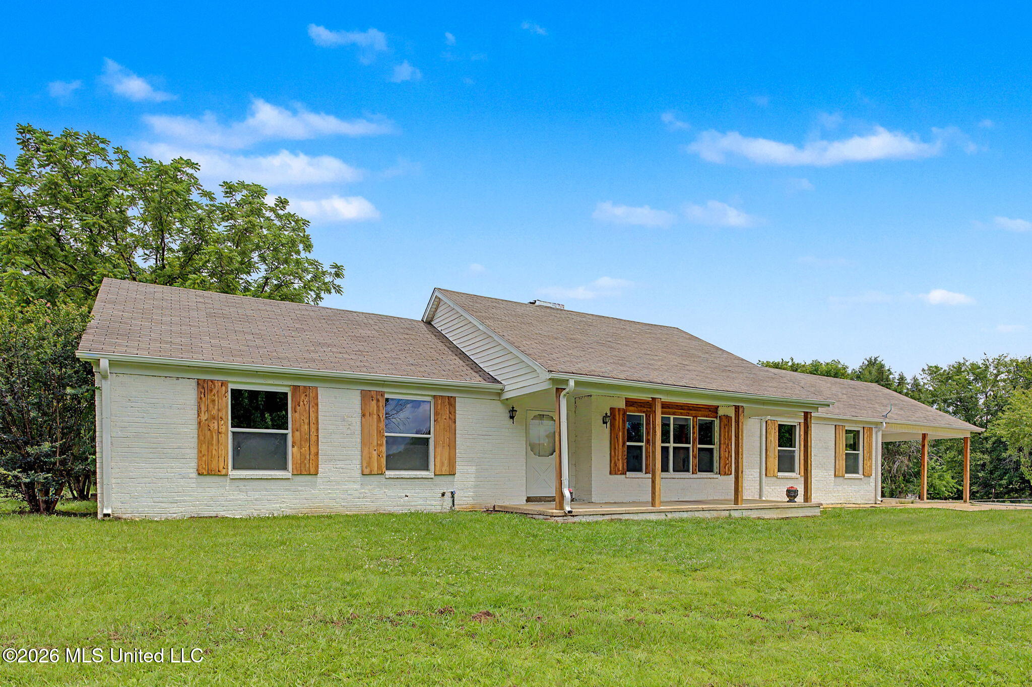 1945 Pryor Road Coldwater, MS 38618 - Photo 3 of 38 3-web-or-mls-1945 Pryor Rd-2