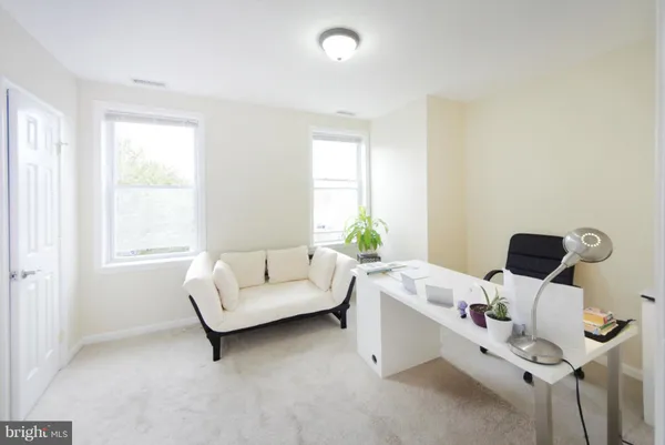 $3,250 | 2309 3rd Street Northeast, Washington, DC 20002