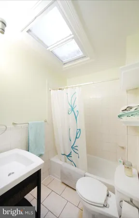 $3,250 | 2309 3rd Street Northeast, Washington, DC 20002