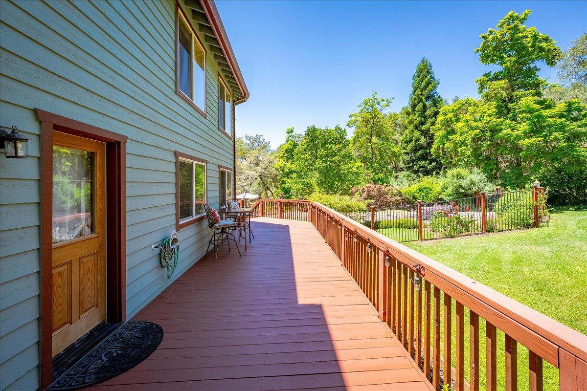 10947 East Lime Kiln Road Grass Valley, CA 95949 - Photo 52 of 94 Wrap around deck