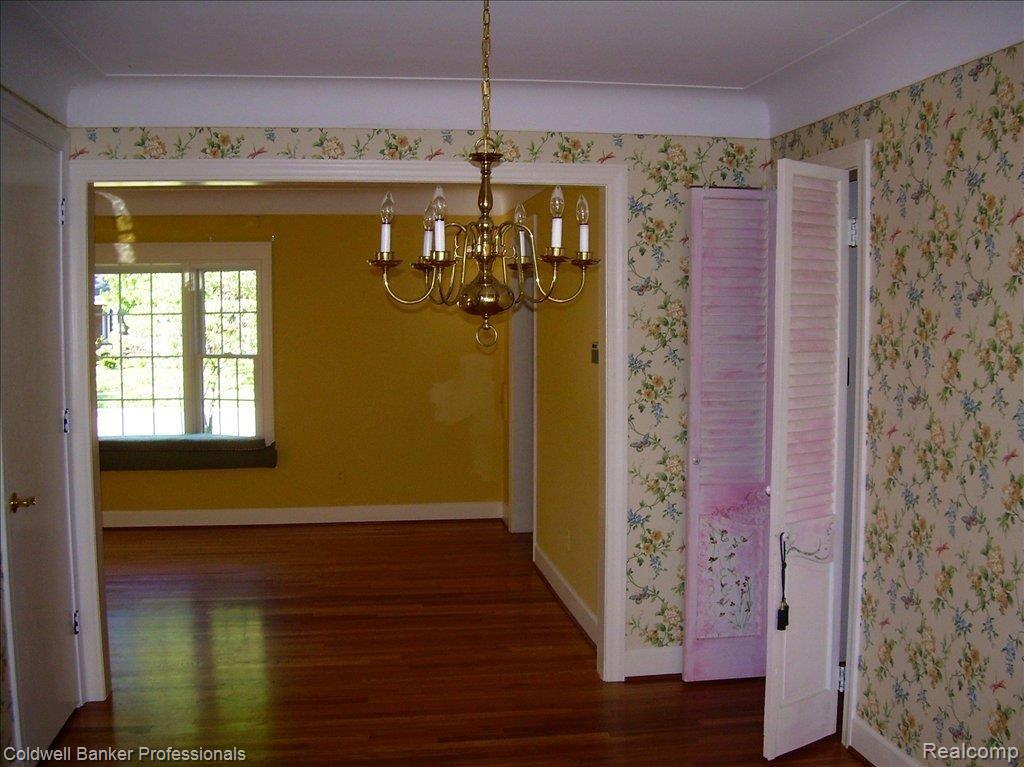 1161 Fairholme Road Grosse Pointe, MI 48236 - Photo 7 of 20 Dining Room