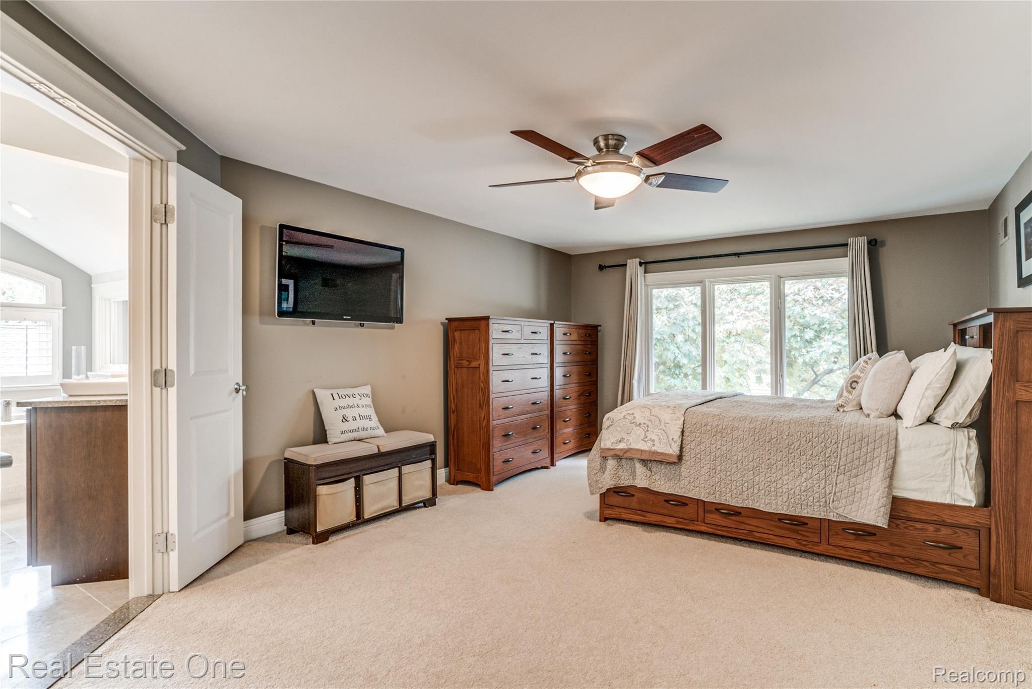 608 7th Street Rochester, MI 48307 - Photo 38 of 50 Interiors (34 of 40).jpg