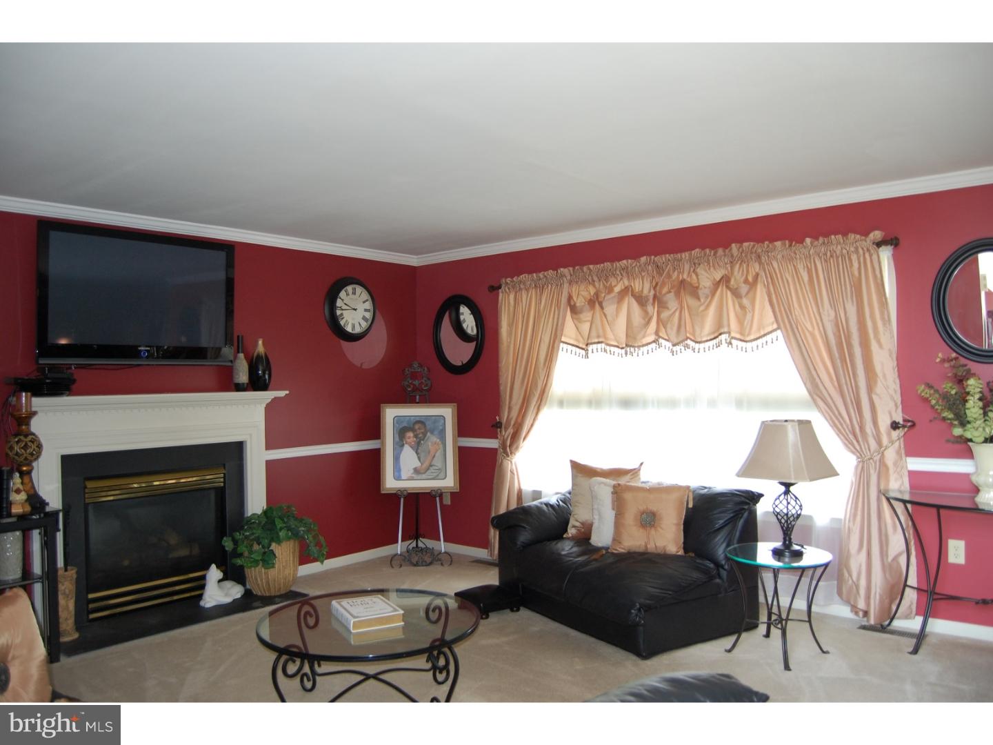 116 Harmony Cir Road Sicklerville, NJ 08081 - Photo 4 of 20 Gallery Image 4
