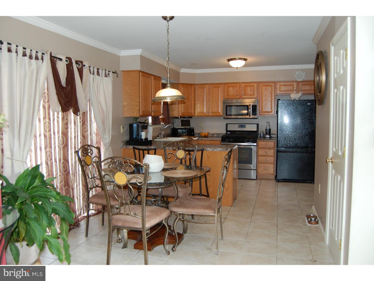 116 Harmony Cir Road Sicklerville, NJ 08081 - Photo 8 of 20 Gallery Image 8