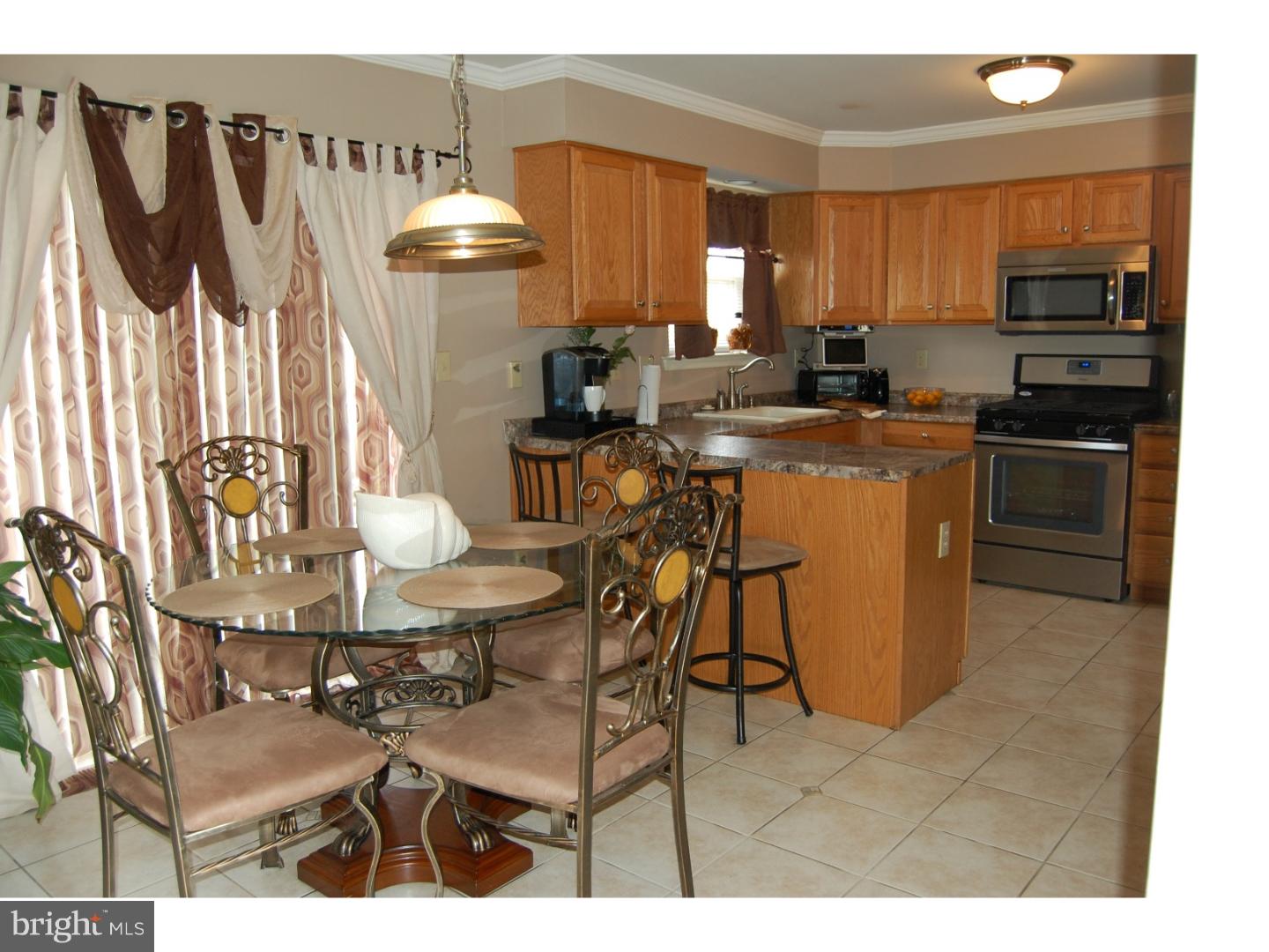 116 Harmony Cir Road Sicklerville, NJ 08081 - Photo 9 of 20 Gallery Image 9