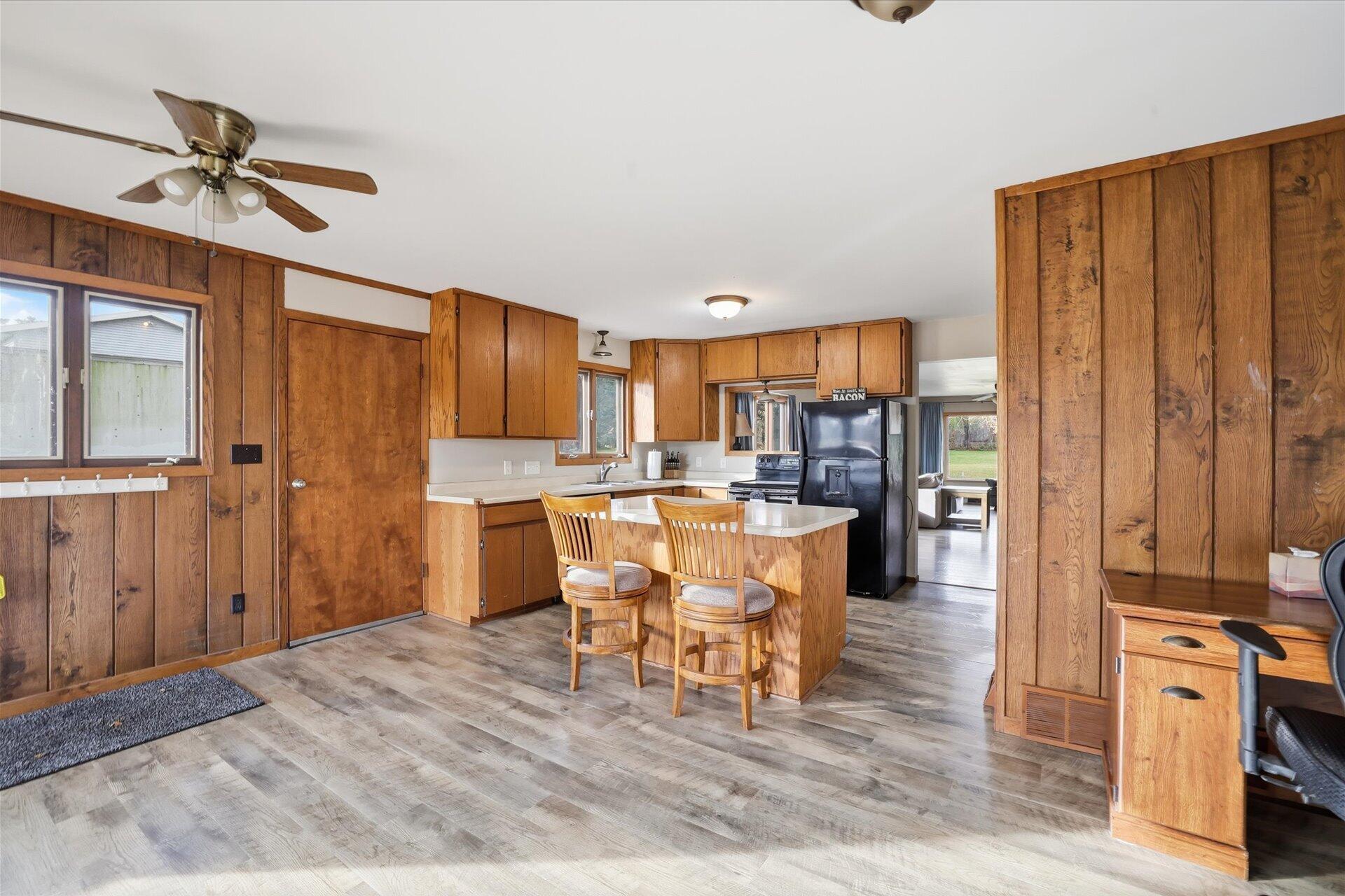 N8838 County Road East East Troy, WI 53120 - Photo 6 of 26 Space for a desk, toys or animals!