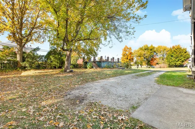 $189,900 | 109 North 4th Street, Carrollton, IL 62016