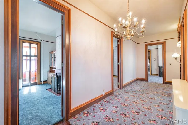 $189,900 | 109 North 4th Street, Carrollton, IL 62016