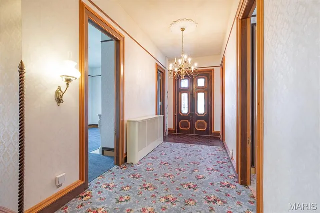 $189,900 | 109 North 4th Street, Carrollton, IL 62016