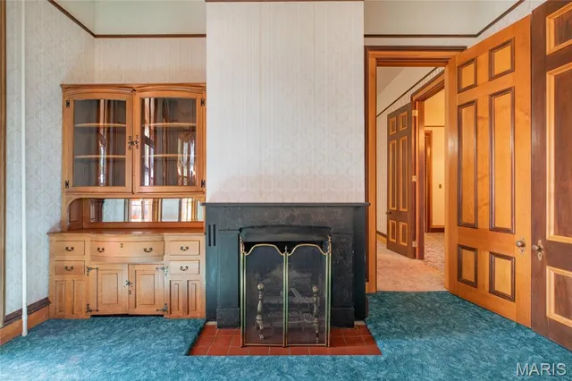 $189,900 | 109 North 4th Street, Carrollton, IL 62016