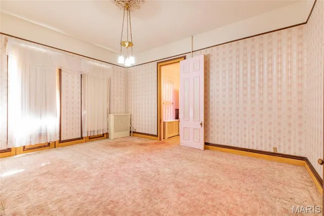 $189,900 | 109 North 4th Street, Carrollton, IL 62016