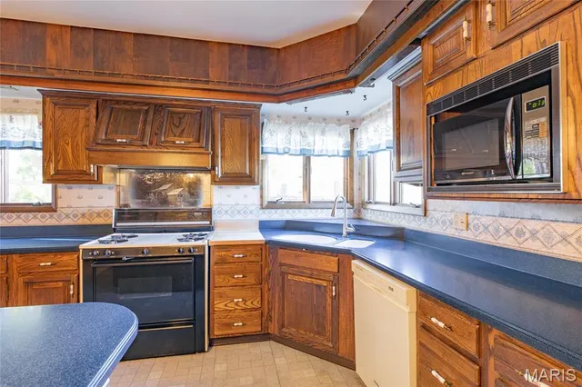 $189,900 | 109 North 4th Street, Carrollton, IL 62016