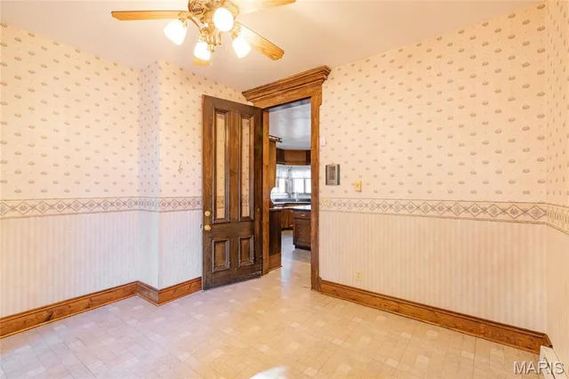 $189,900 | 109 North 4th Street, Carrollton, IL 62016