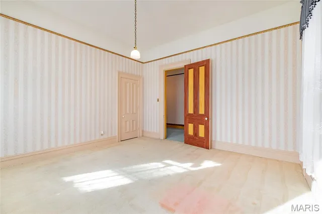 $189,900 | 109 North 4th Street, Carrollton, IL 62016