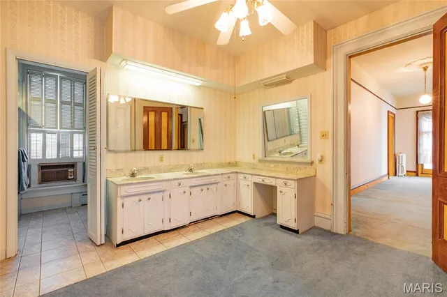 $189,900 | 109 North 4th Street, Carrollton, IL 62016