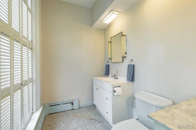 $189,900 | 109 North 4th Street, Carrollton, IL 62016