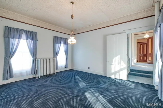 $189,900 | 109 North 4th Street, Carrollton, IL 62016