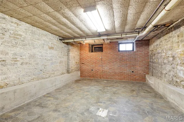 $189,900 | 109 North 4th Street, Carrollton, IL 62016