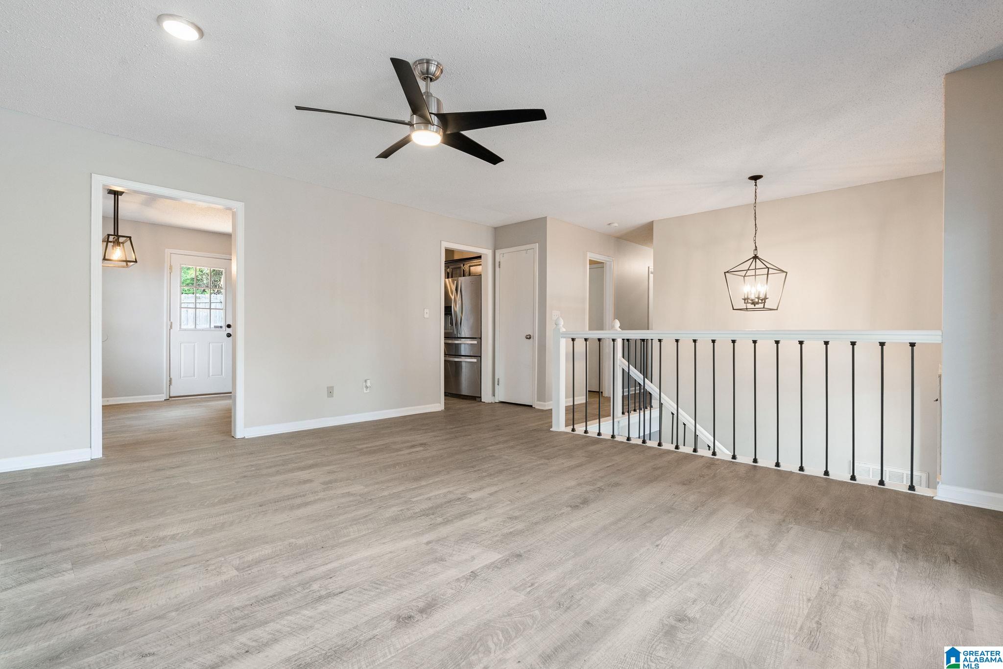 513 Bennett Drive Alabaster, AL 35007 - Photo 7 of 40