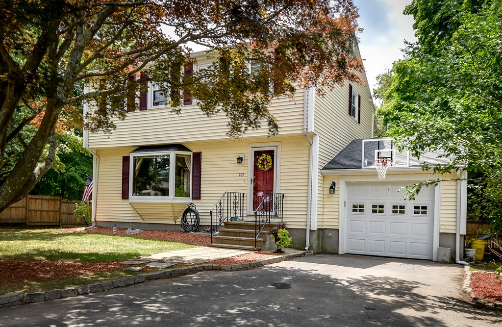 205 Salem End Road Framingham, MA 01702 - Photo 1 of 21 Gallery Image 1