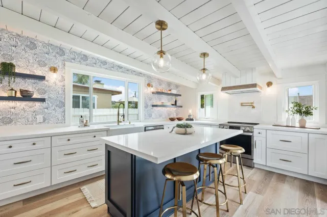 $890,000 | 812 Alveda Avenue, El Cajon, CA 92019