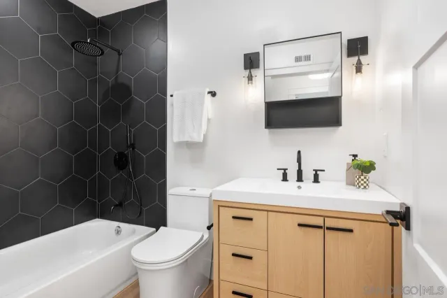 $890,000 | 812 Alveda Avenue, El Cajon, CA 92019