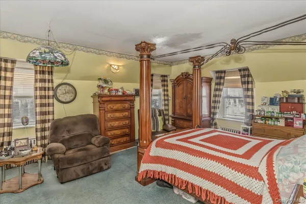 $849,000 | 12 Stone Boulevard, Massapequa, NY 11758
