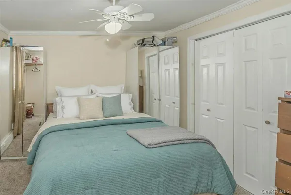 $849,000 | 12 Stone Boulevard, Massapequa, NY 11758