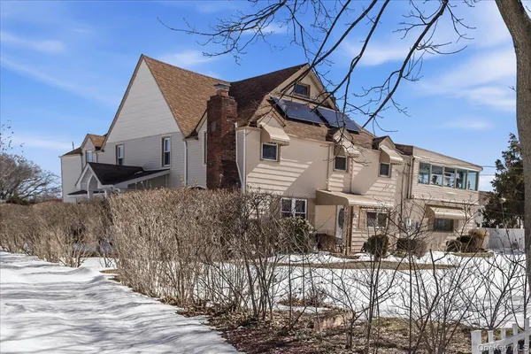 $849,000 | 12 Stone Boulevard, Massapequa, NY 11758