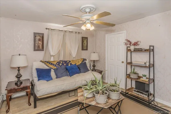 $849,000 | 12 Stone Boulevard, Massapequa, NY 11758