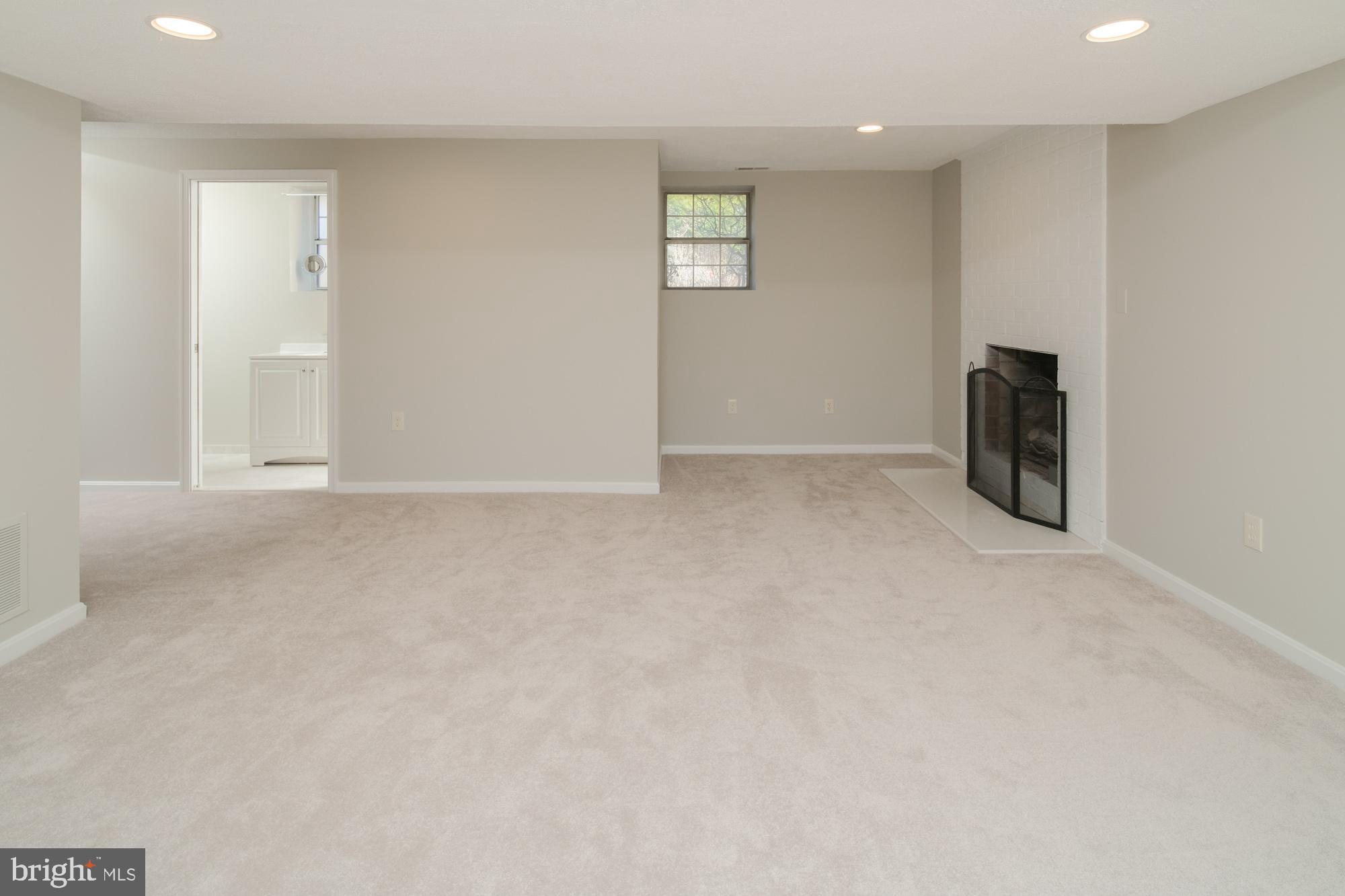8807 Redman Street Springfield, VA 22153 - Photo 20 of 25 Gallery Image 20