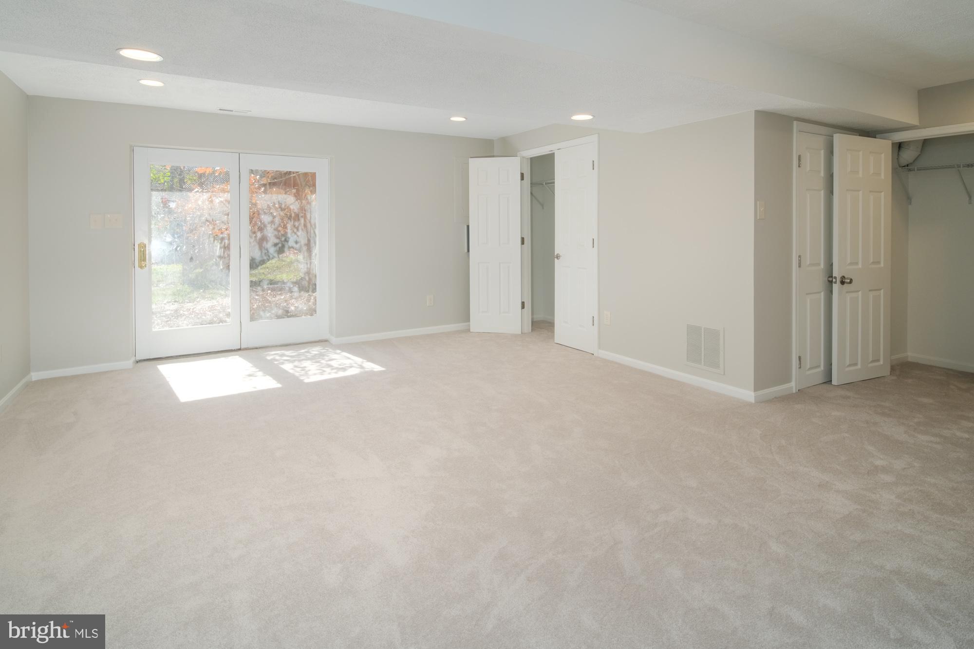 8807 Redman Street Springfield, VA 22153 - Photo 23 of 25 Gallery Image 23