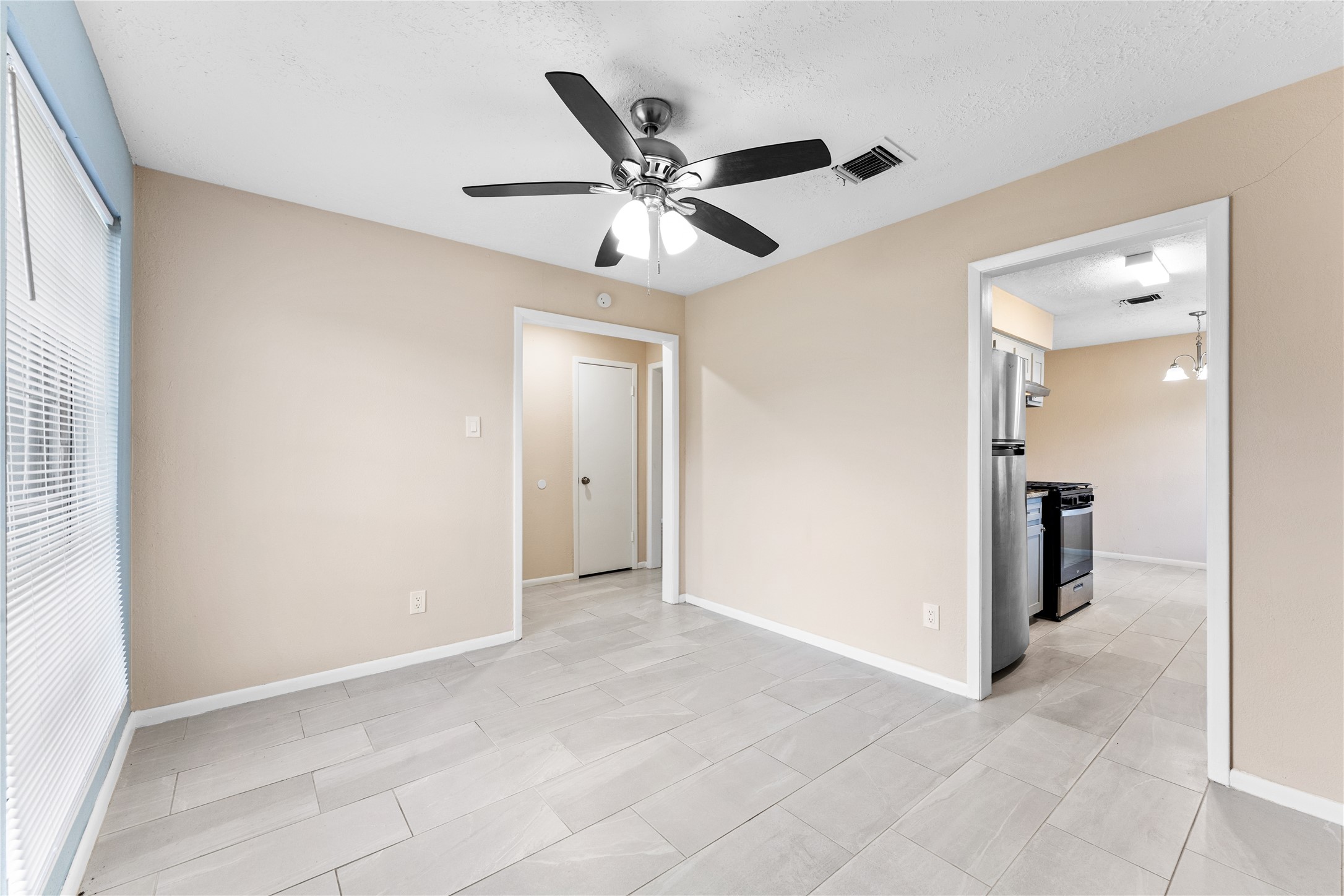 1431 Epsilon Street Pasadena, TX 77504 - Photo 7 of 21 a view of an empty room