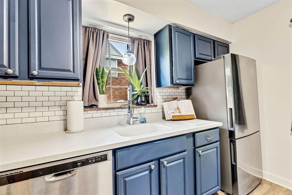 5282 Belclare Road Cincinnati, OH 45247 - Photo 11 of 25 Gallery Image 11