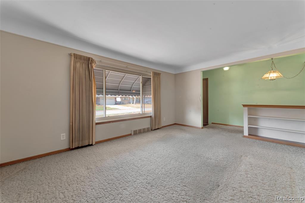 28644 Grobbel Warren, MI 48092 - Photo 19 of 55