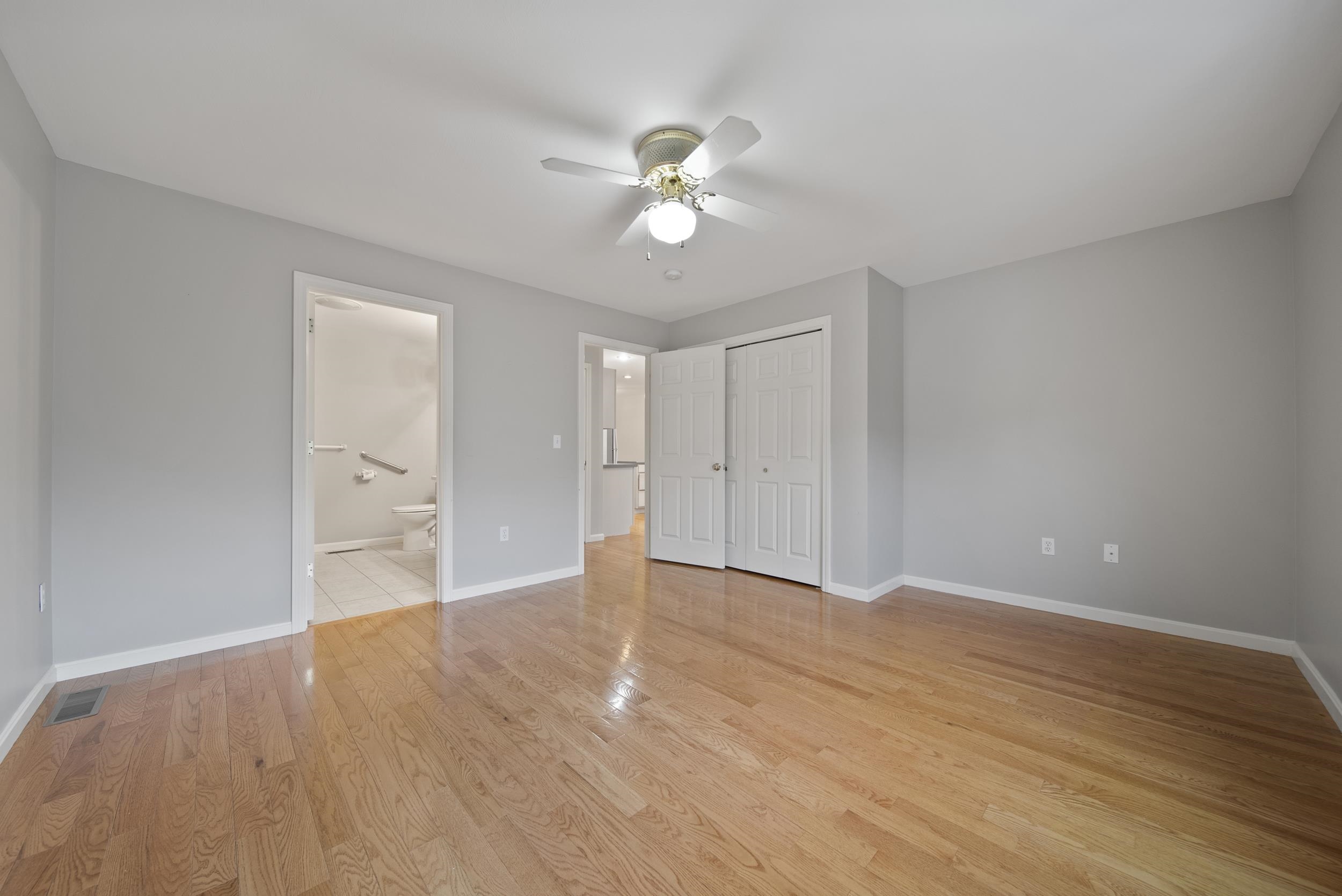 81 Pleasant Street Windham, NH 03087 - Photo 13 of 37