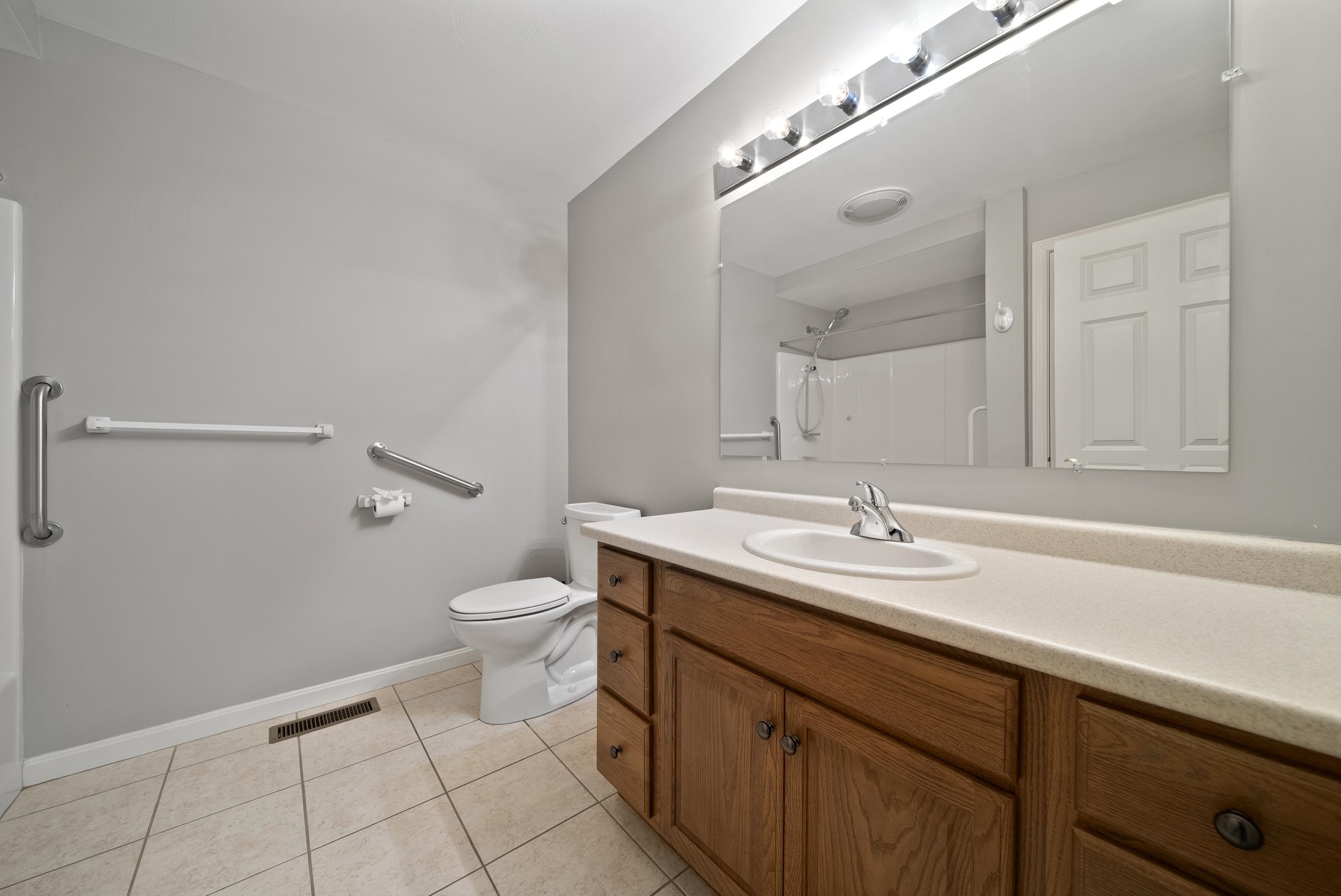 81 Pleasant Street Windham, NH 03087 - Photo 15 of 37