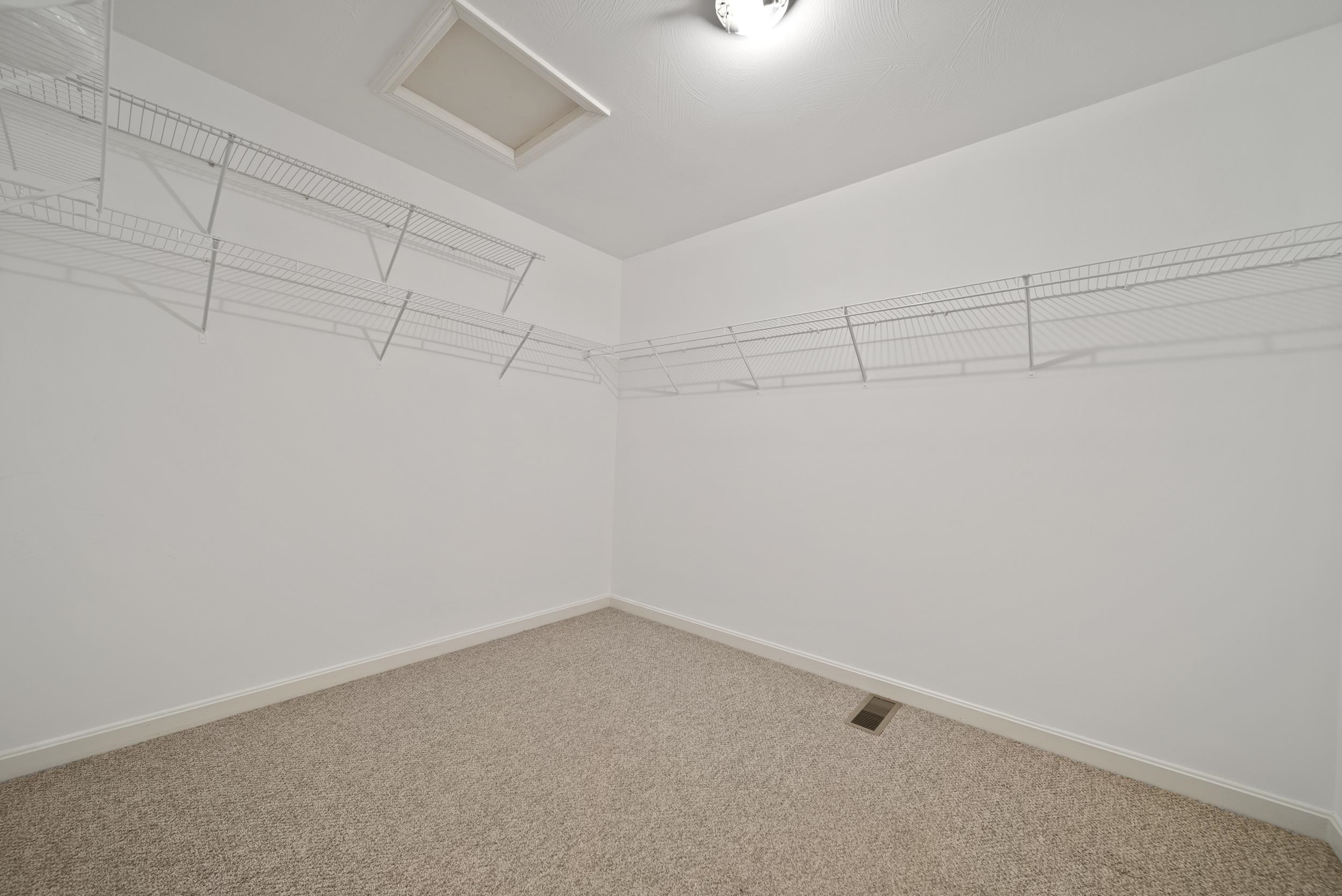 81 Pleasant Street Windham, NH 03087 - Photo 21 of 37