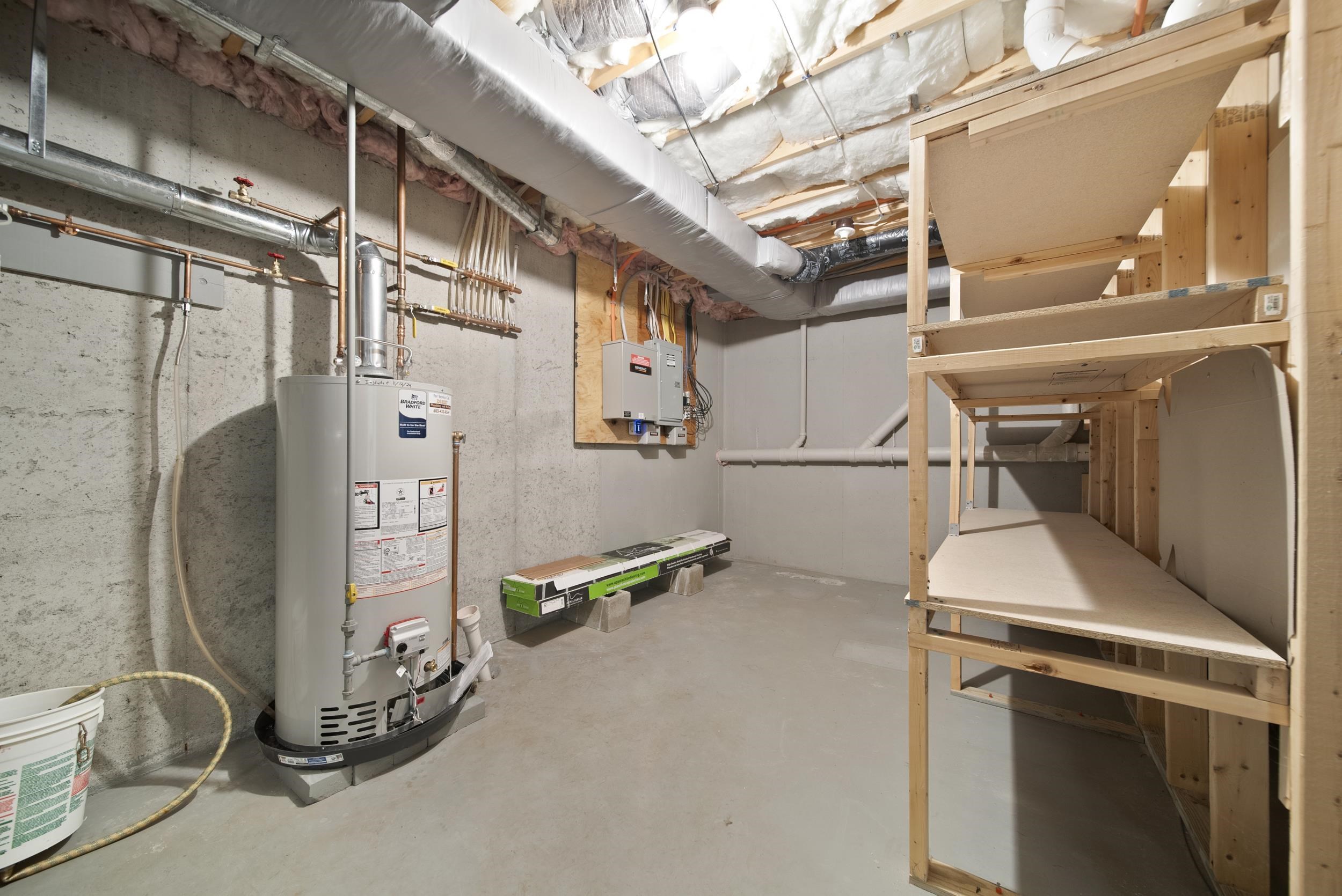 81 Pleasant Street Windham, NH 03087 - Photo 27 of 37