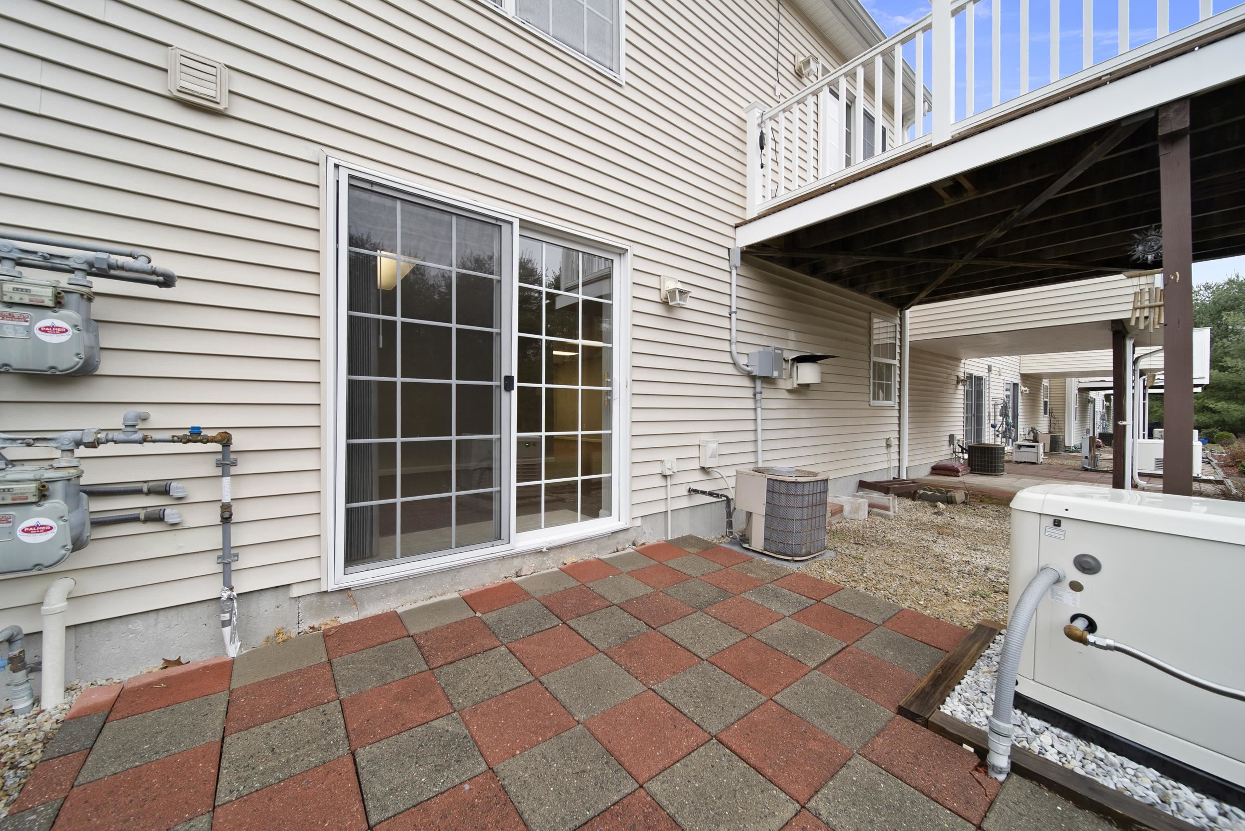 81 Pleasant Street Windham, NH 03087 - Photo 28 of 37