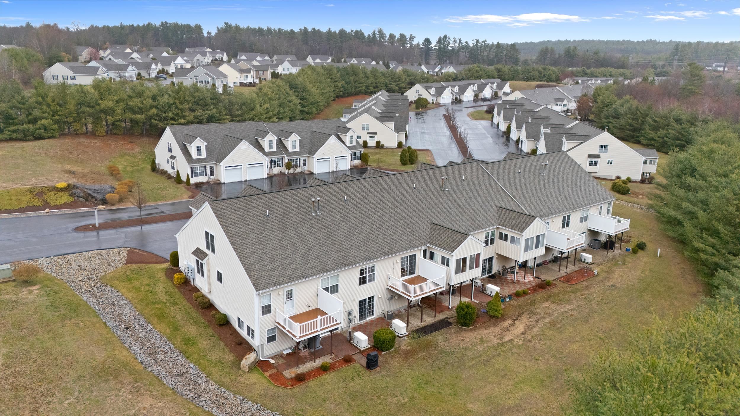 81 Pleasant Street Windham, NH 03087 - Photo 33 of 37