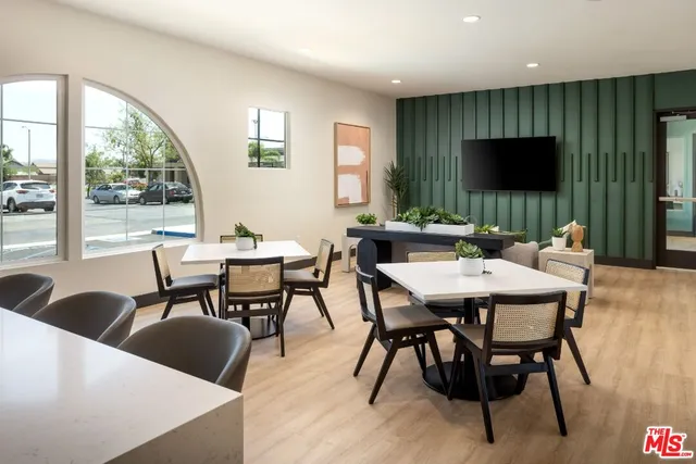 $2,811 | 2700 North Perris Boulevard, Unit 384, Perris, CA 92571