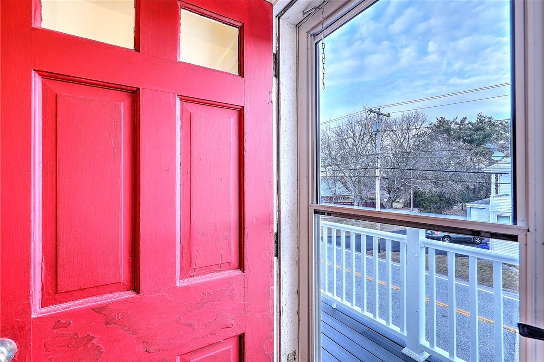 509 Middle Highway, Unit 2 Barrington, RI 02806 - Photo 11 of 34