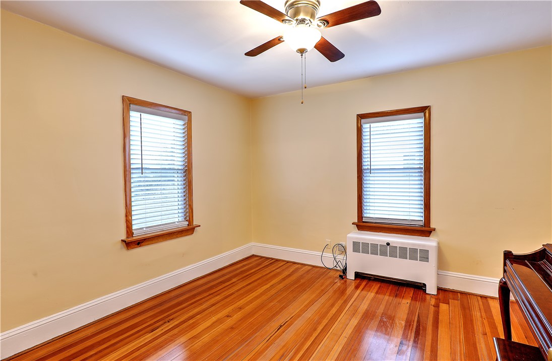 509 Middle Highway, Unit 2 Barrington, RI 02806 - Photo 16 of 34 Bedroom 2