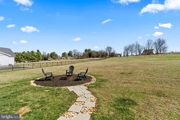 $659,000 | 119 Sussex Drive, Falling Waters, WV 25419