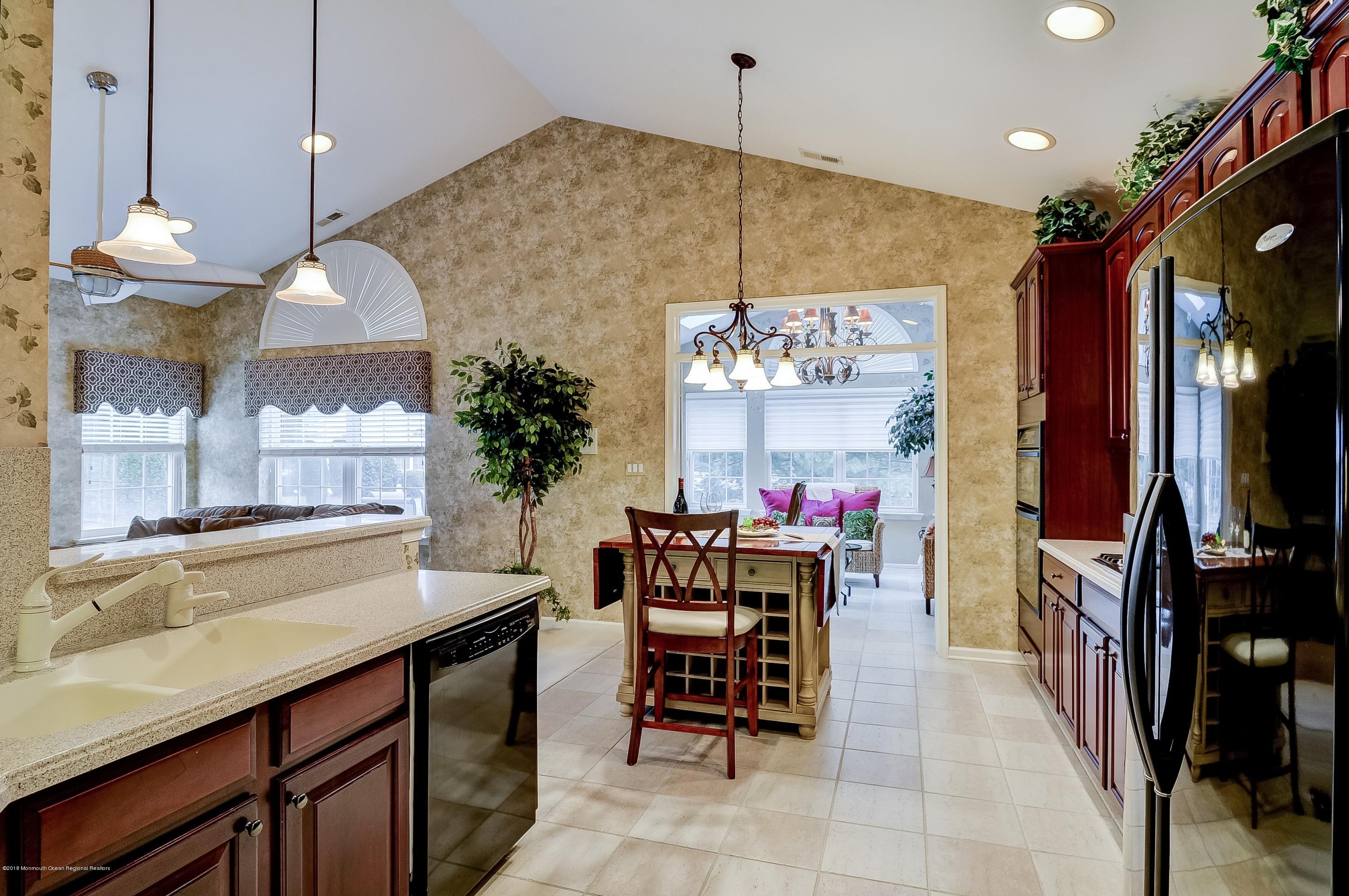 107 Eleanor Road Manchester Township, NJ 08759 - Photo 16 of 40 016_Kitchen
