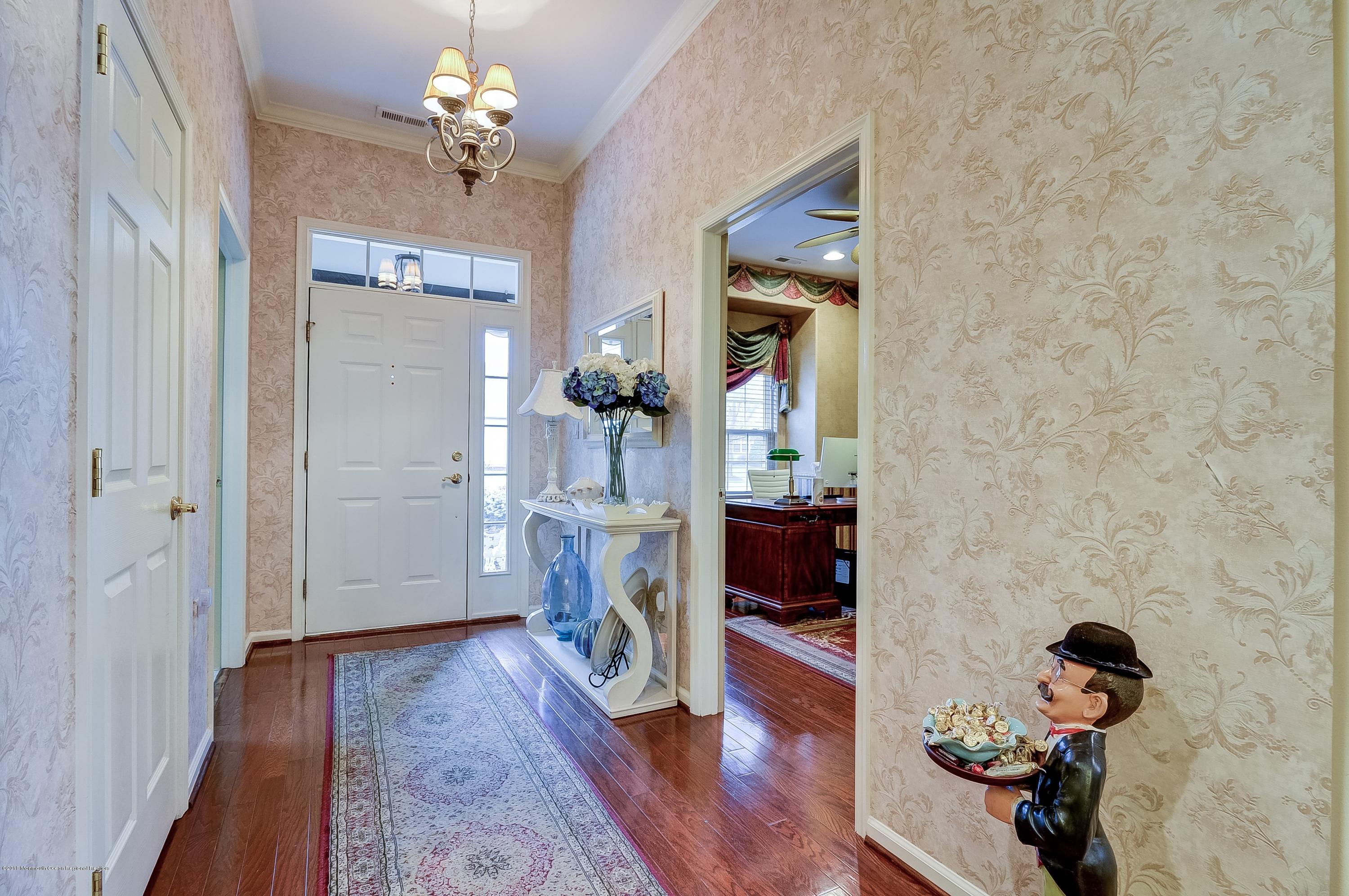 107 Eleanor Road Manchester Township, NJ 08759 - Photo 4 of 40 004_Foyer