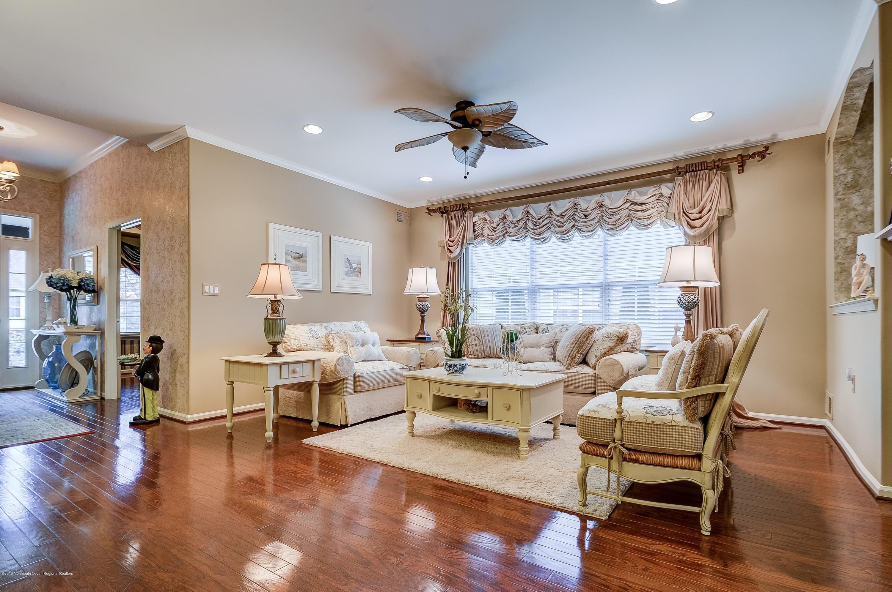 107 Eleanor Road Manchester Township, NJ 08759 - Photo 8 of 40 008_Living