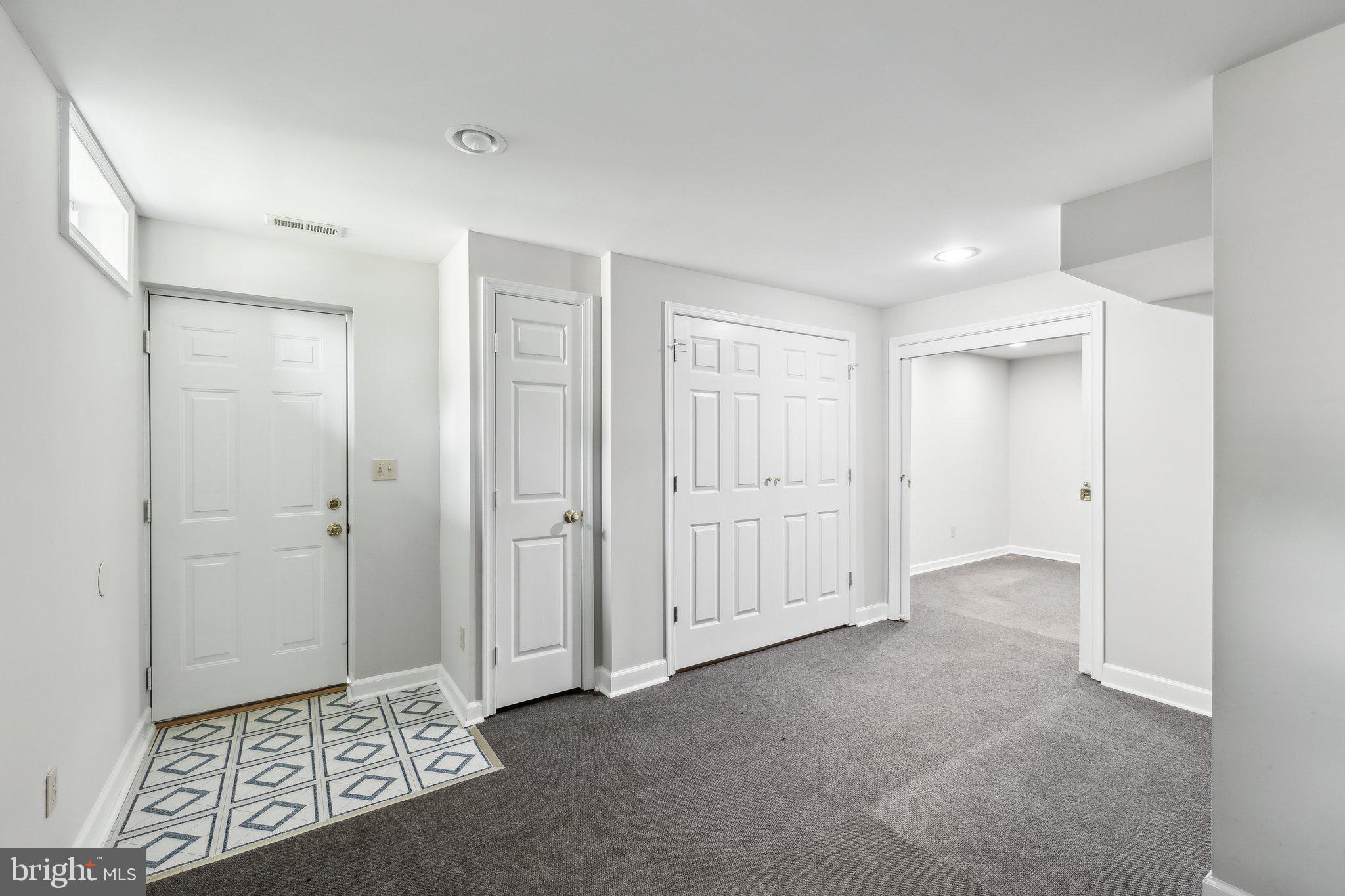 14 St Peters Court Stafford, VA 22556 - Photo 32 of 47 a view of an empty room