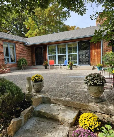 $640,000 | 1 Meadowbrook Heights, Hannibal, MO 63401